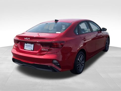 Used 2022 Kia Forte LXS FWD image 8
