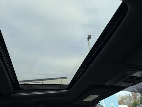 Used 2019 Honda Civic EX image 22