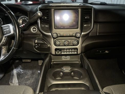 Used 2022 RAM 2500 Big Horn w/ Night Edition AWD/4WD image 10