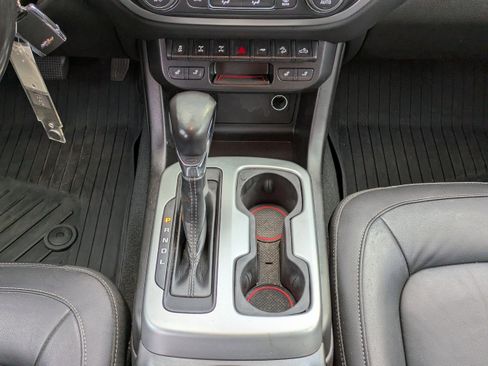 Used 2022 Chevrolet Colorado ZR2 image 19