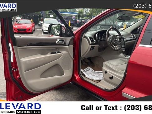Used 2011 Jeep Grand Cherokee Laredo AWD/4WD image 27