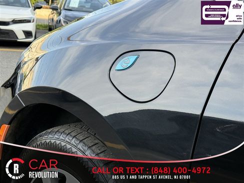 Used 2024 Chrysler Pacifica Limited FWD image 54