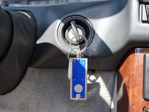 Used 1994 Mercedes-Benz SL 600 image 17