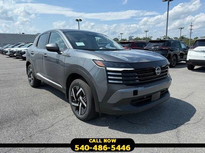 New 2025 Nissan Kicks SV w/ Illumination Package