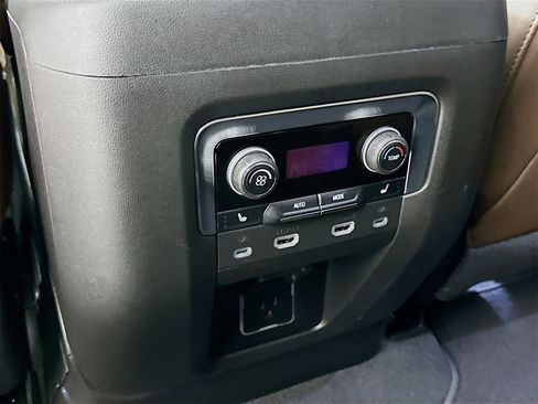 Used 2024 Chevrolet Tahoe High Country w/ Advanced Technology Package image 28