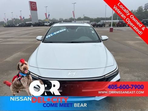 Used 2025 Hyundai Elantra SEL FWD image 8