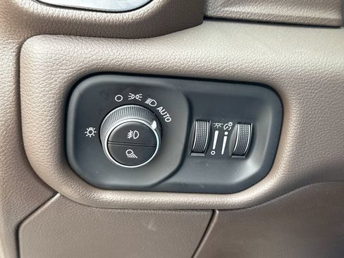New 2026 RAM 2500 Laramie AWD/4WD image 27