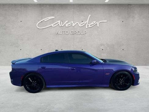 Used 2019 Dodge Charger Scat Pack RWD image 17