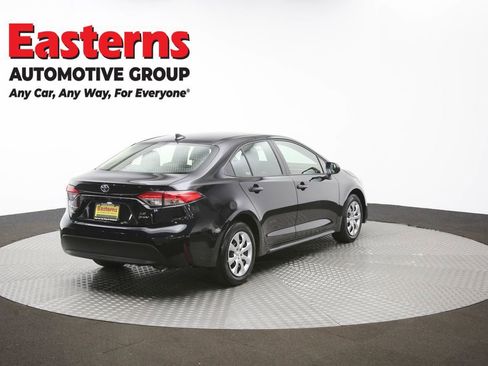 Used 2025 Toyota Corolla LE FWD image 42