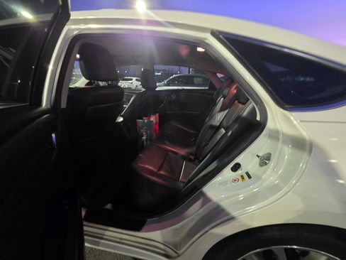 Used 2014 Toyota Avalon XLE Touring image 10