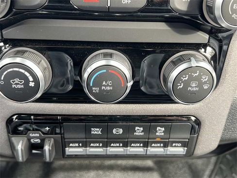 New 2026 RAM 5500 Tradesman w/ Chrome Appearance Group image 28