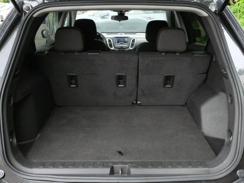 Used 2023 Chevrolet Equinox LT AWD/4WD image 28