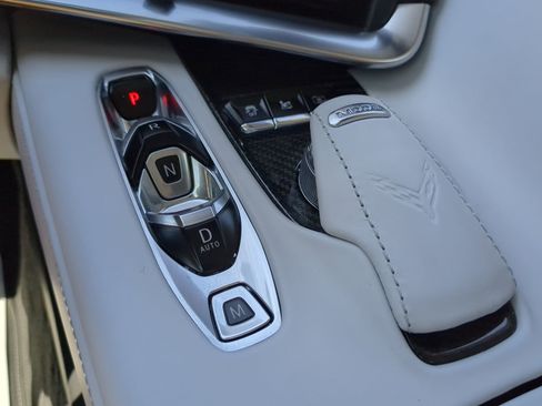 Used 2022 Chevrolet Corvette Stingray Premium Conv w/ Z51 Performance Package image 53