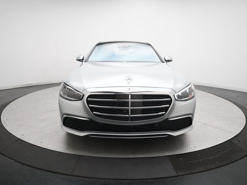 Used 2022 Mercedes-Benz S 580 4MATIC Sedan image 11