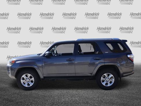 Used 2014 Toyota 4Runner SR5 image 6