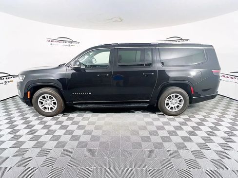 Used 2024 Jeep Wagoneer L 4WD image 5