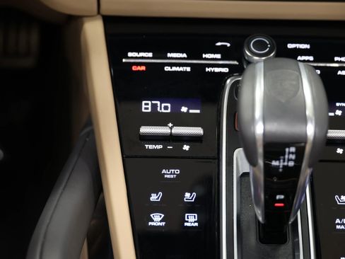 Used 2021 Porsche Cayenne Turbo S image 55