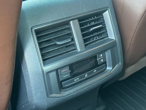 Used 2022 Volkswagen Atlas SE image 44