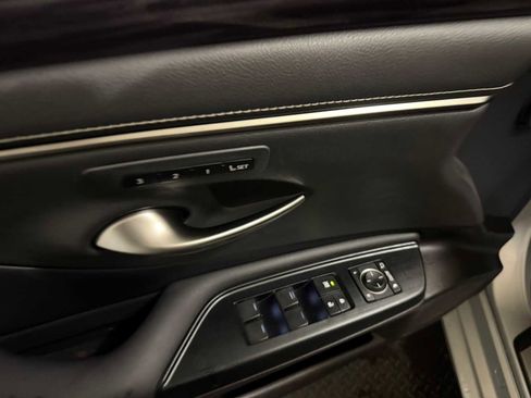 Used 2020 Lexus ES 300h image 21