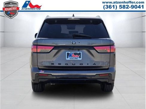 Used 2023 Toyota Sequoia Platinum AWD/4WD image 4