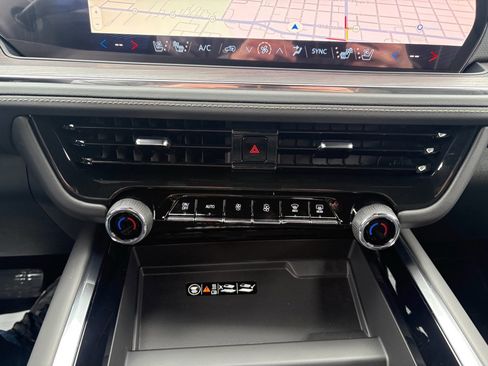 New 2026 Chevrolet Suburban Premier w/ Sun And Tow Package image 19