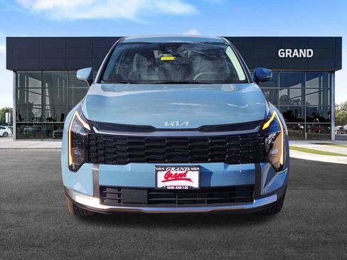 New 2026 Kia Sportage S image 3