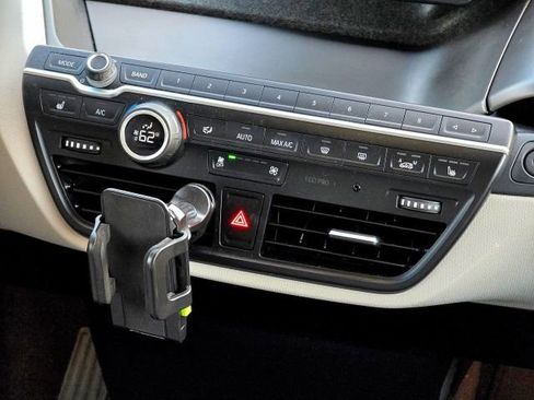 Used 2017 BMW i3 w/ Range Extender image 19