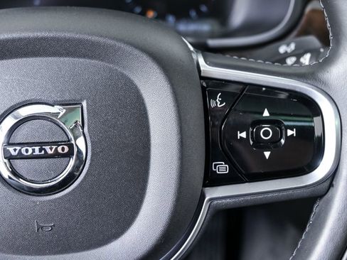 Used 2018 Volvo S90 T5 Momentum w/ Convenience Package AWD/4WD image 11