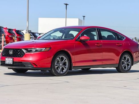 Used 2023 Honda Accord EX image 5