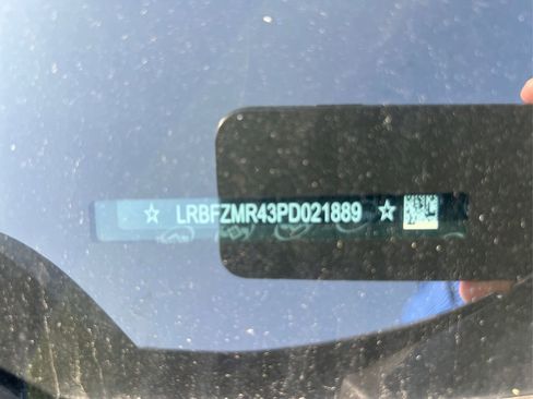 Used 2023 Buick Envision Preferred w/ Sport Touring Package image 16