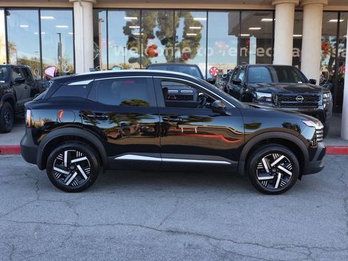 New 2026 Nissan Kicks SV image 3