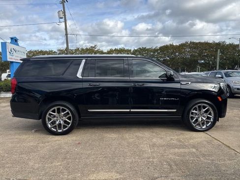 Used 2021 GMC Yukon XL Denali w/ Denali Ultimate Package image 4