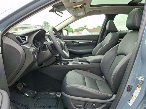 Used 2023 INFINITI QX50 Luxe AWD/4WD image 14