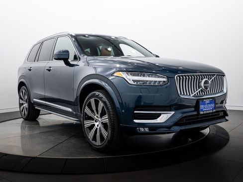 Used 2020 Volvo XC90 T6 Inscription w/ Protection Package Premier AWD/4WD image 2