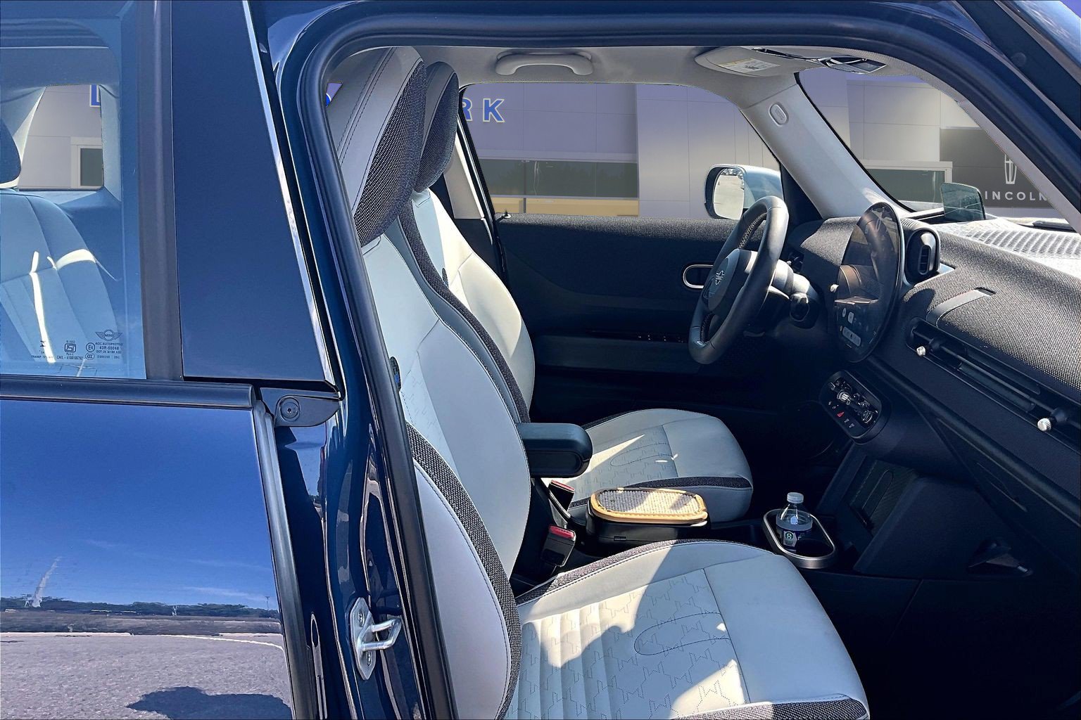 Used 2025 MINI Cooper S FWD image 29