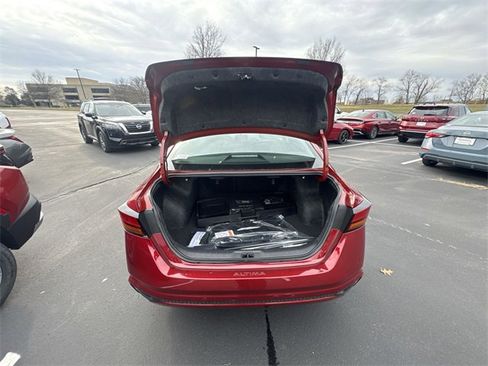 New 2025 Nissan Altima 2.5 SV image 22
