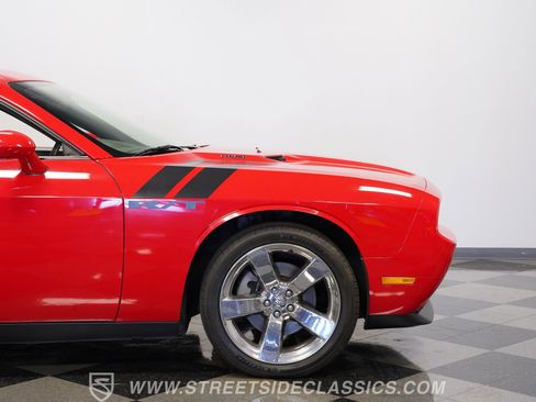 Used 2009 Dodge Challenger R/T image 30