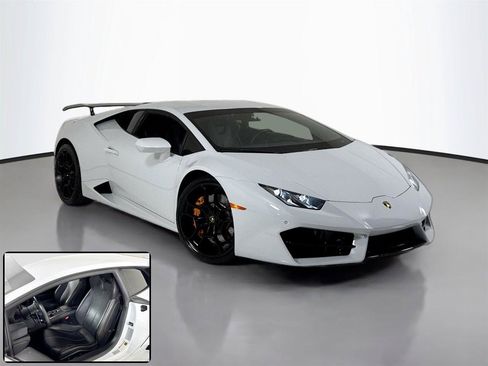 Used 2018 Lamborghini Huracan LP 580-2 RWD image 2