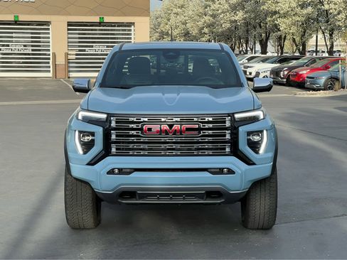 Used 2026 GMC Canyon Denali image 3