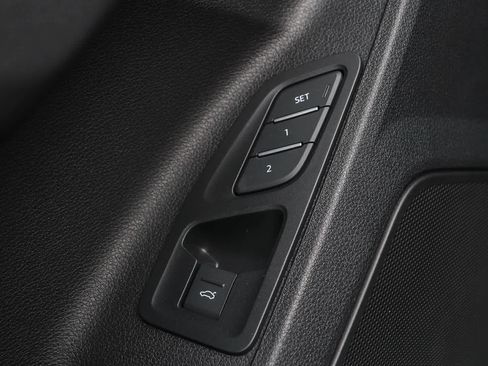 New 2025 Audi Q3 2.0T Premium image 30