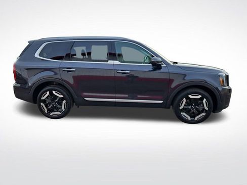 Used 2025 Kia Telluride S AWD/4WD image 10