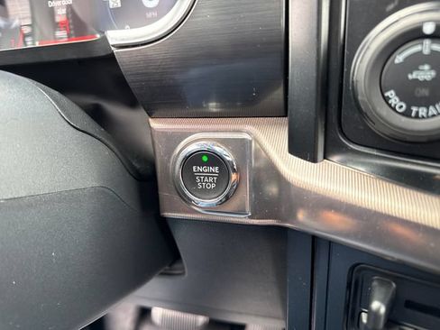Used 2023 Ford F150 Raptor AWD/4WD image 45