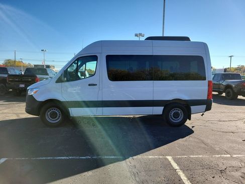Used 2025 Mercedes-Benz Sprinter 2500 image 28