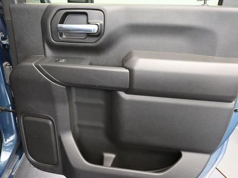 Used 2024 Chevrolet Silverado 2500 Custom w/ Custom Value Package AWD/4WD image 35
