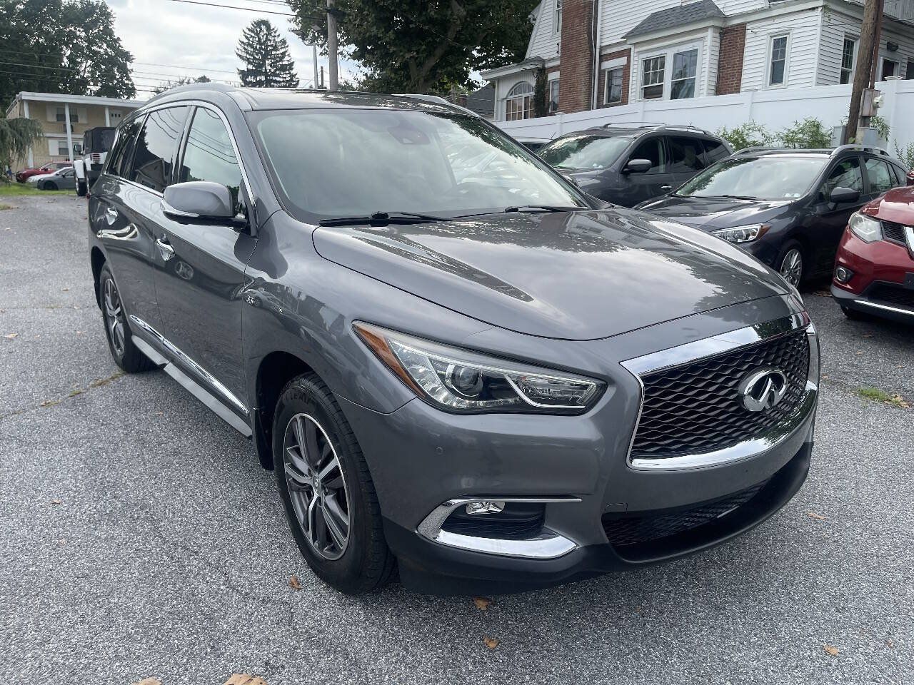 Used 2019 INFINITI QX60 Luxe w/ Essential Package AWD/4WD image 4