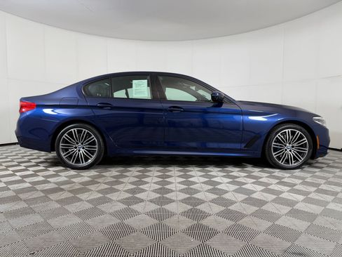 Used 2020 BMW 530e xDrive w/ M Sport Package AWD/4WD image 8