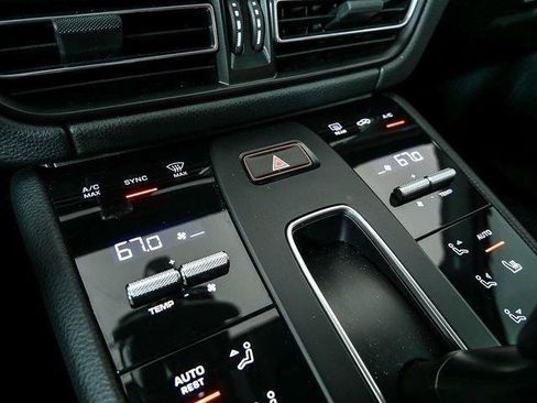 Used 2023 Porsche Macan GTS AWD/4WD image 18