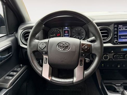 Used 2021 Toyota Tacoma TRD Sport w/ Technology Package AWD/4WD image 12