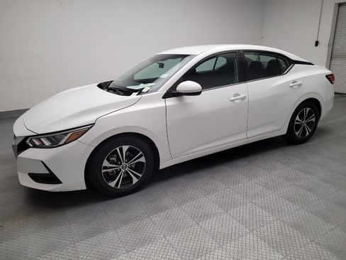 Used 2022 Nissan Sentra SV FWD image 2