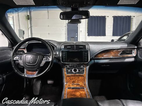 Used 2017 Lincoln Continental Reserve w/ Technology Package AWD/4WD image 18